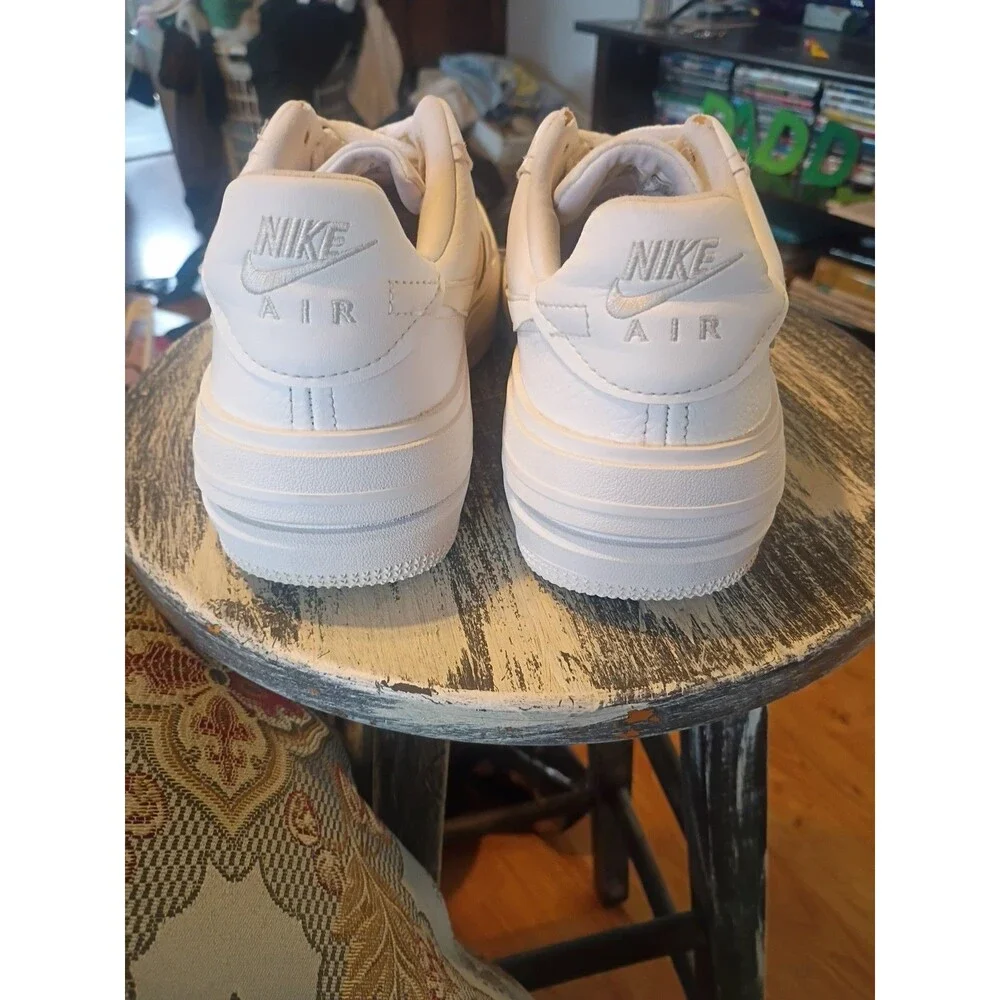 Sz 8.5 - NIKE WMNS AF1 DJ9946-100 Shoes Air Force One Sneakers White/Tan/Beige